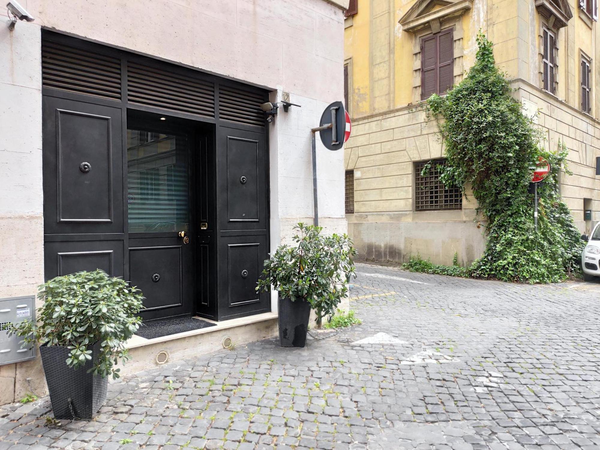 In Via Dei 3 Pupazzi 12 Appartement
